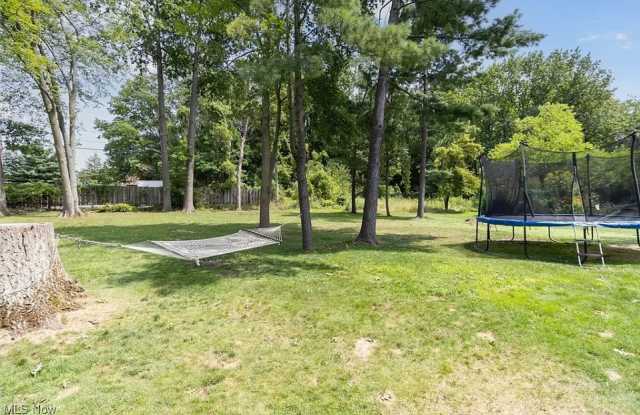 2353 West Hedgewood Drive Gallery 3