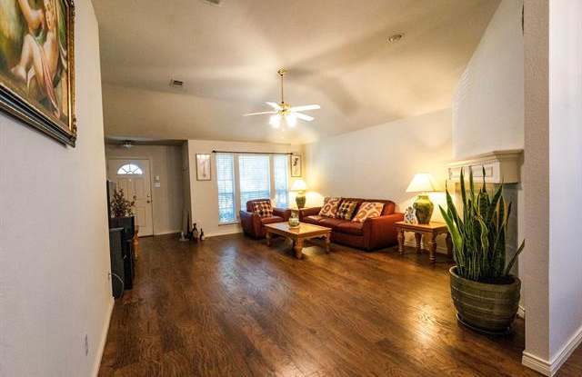 11508 Cactus Springs Drive Gallery 4