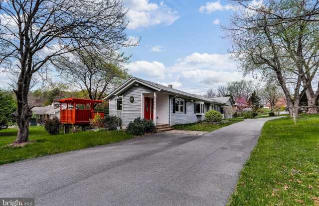 11204 ALBETH ROAD Gallery 2
