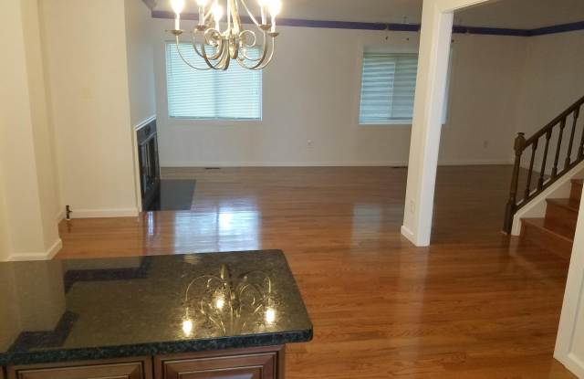 9983 LAKE LANDING ROAD Gallery 2