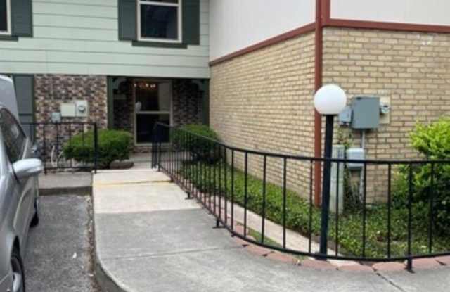 5010 ARBOR RIDGE DR Gallery 3