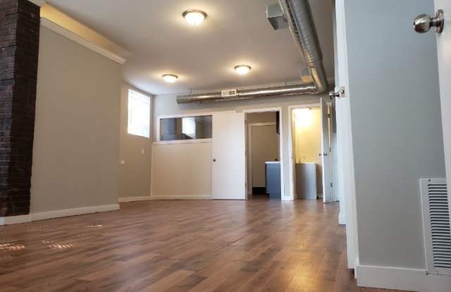 4952 W Berteau Ave 1 Gallery 4