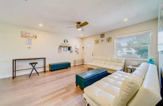 11472 PARK Boulevard Gallery 3