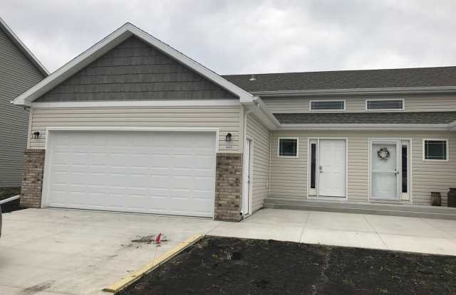 943 Eaglewood Ave W photos photos