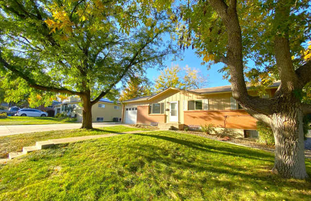 Expansive 5-Bedroom Home with Modern Comfort  Flexible Living Space! Available Now!! photos photos