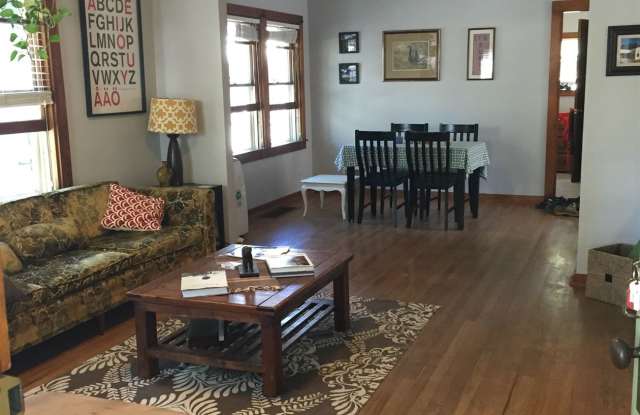 316 Locust St. Upper Gallery 3