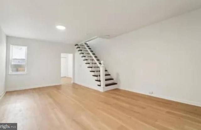 19 W SEYMOUR STREET photos photos