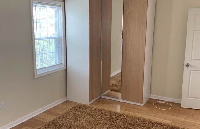 511 NICHOLSON STREET NW Gallery 4
