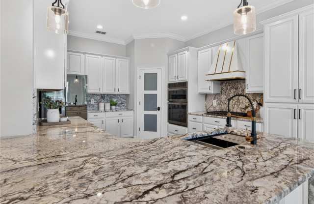 8411 WOBURN Court Gallery 3