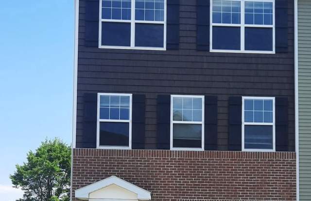 829 ADMIRALS QUAY Drive photos photos