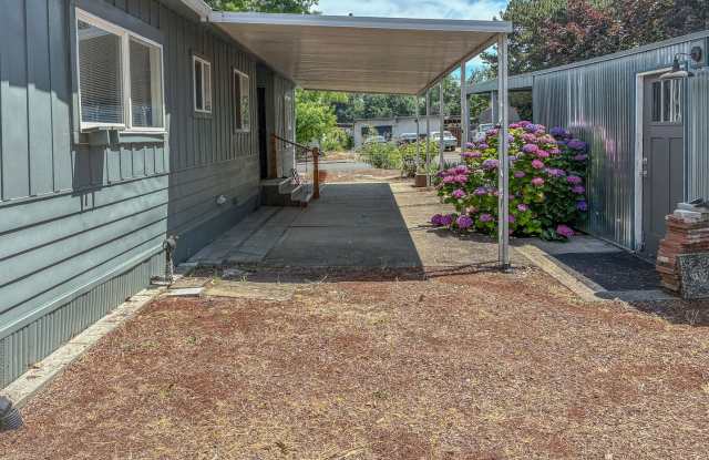 Salem 2 Bedroom Home Available Now ! Gallery 4