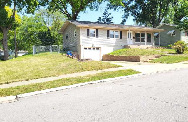 1324 Hillside Dr photos photos