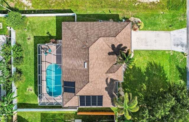 4226 SW 14th Place Gallery 3