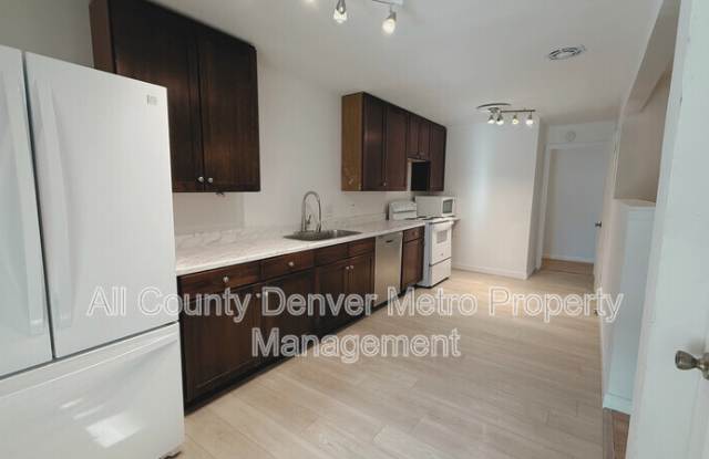 273 S 13th AVE photos photos