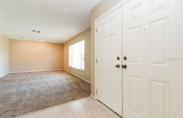 2194 OAK GROVE DRIVE Gallery 2