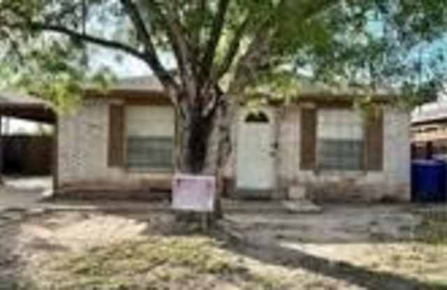 6105 N 22nd Lane - 6105 North 22nd Lane, McAllen, TX 78504