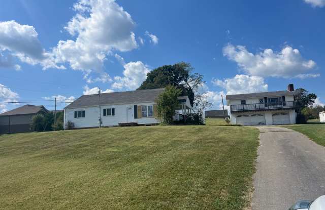 Spacious 4 bedroom 2.5 bath home - 425 Gray Station Road, Gray, TN 37615