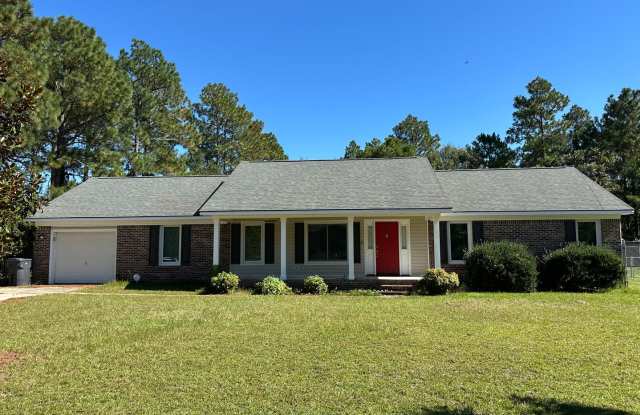 3 Bedroom, 2.5 Bath Home off Parkton Rd in Hope Mills. Gallery 4