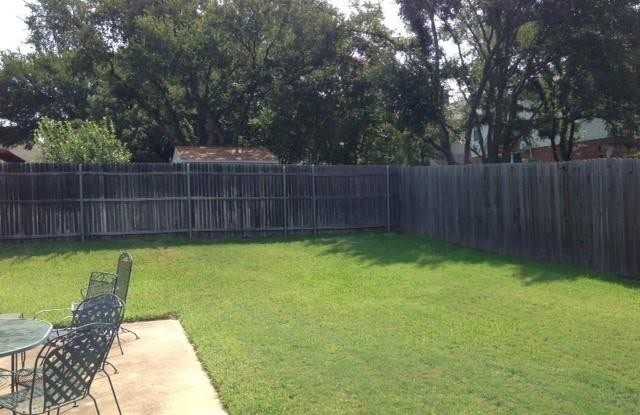 8600 Caddo Court Gallery 3