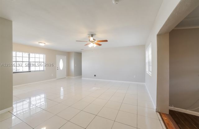 19100 NW 12th Ave Gallery 3