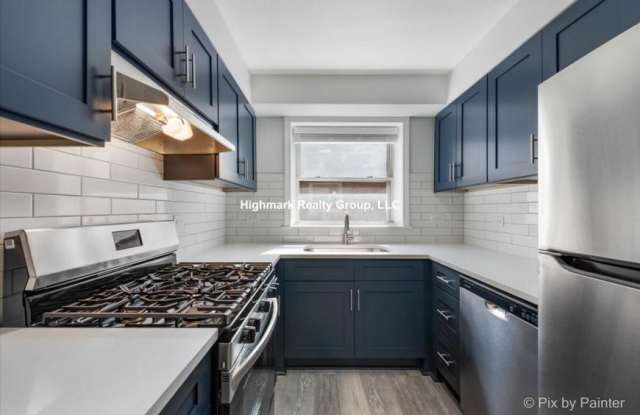 2715 West Berwyn Ave. photos photos