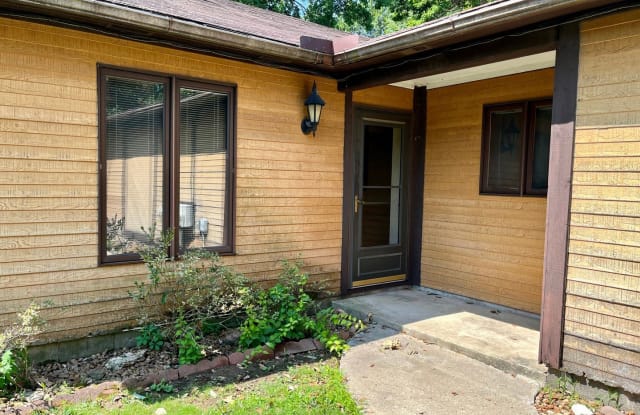1903 Muny Vista Ct., Apt A - 1903 Muny Vista Court, Alton, IL 62002