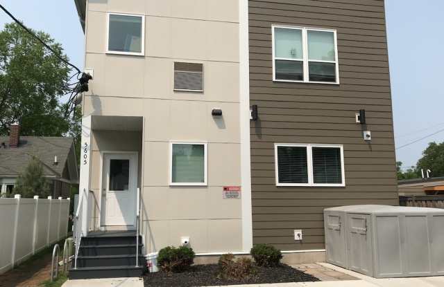 5605 Nicollet Ave Apt 200 Gallery 2