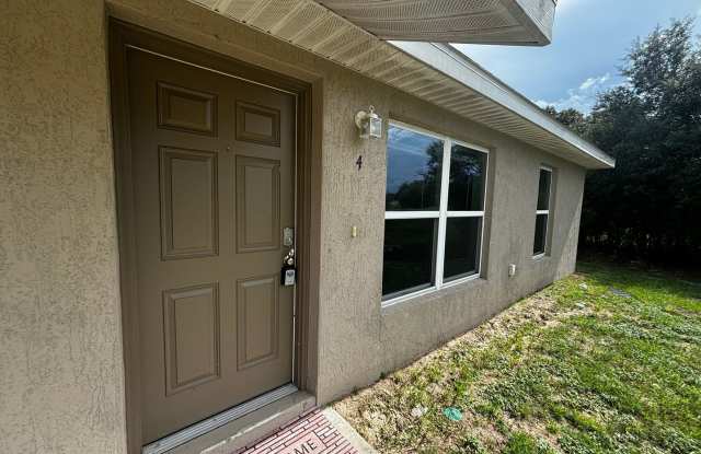 2/2 Quad End Unit - SE Ocala photos photos