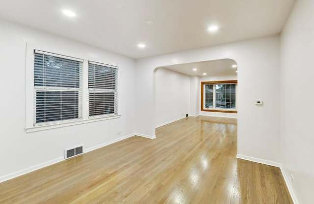 5142 Jarlath Avenue Gallery 4