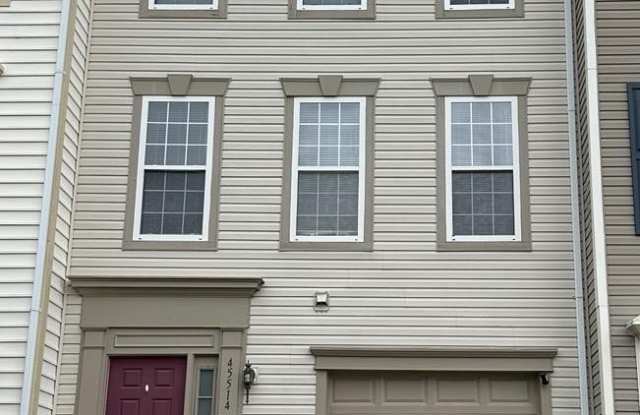 45514 CAMBERS TRAIL Terrace Gallery 2