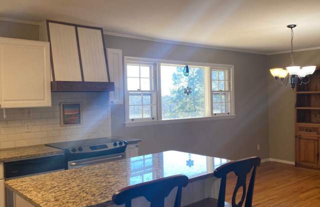 110 Pinecrest Terrace Gallery 3