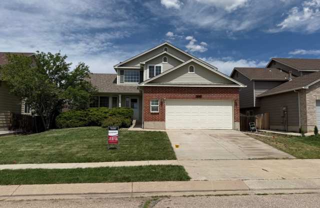 Beautiful 3 Bed, 3 Bath Home in Stetson Hills – Prime Location Near Powers Corridor! photos photos