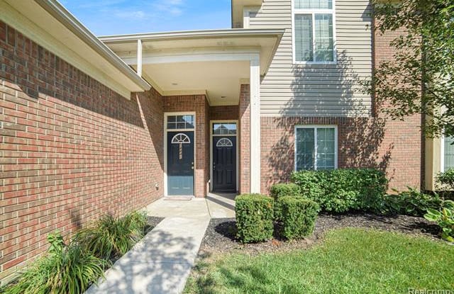 14437 SHADYWOOD Drive - 14437 Shadywood Drive, Sterling Heights, MI 48312