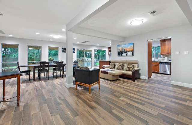 9005 Charnwood Dr Gallery 4