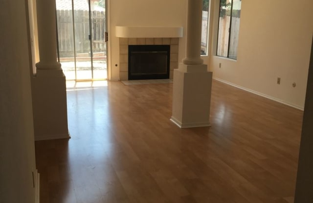 1761 Avenida Sevilla - 1761 Avenida Sevilla, Oceanside, CA 92056