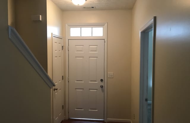 4331 Park Gate Drive Gallery 2