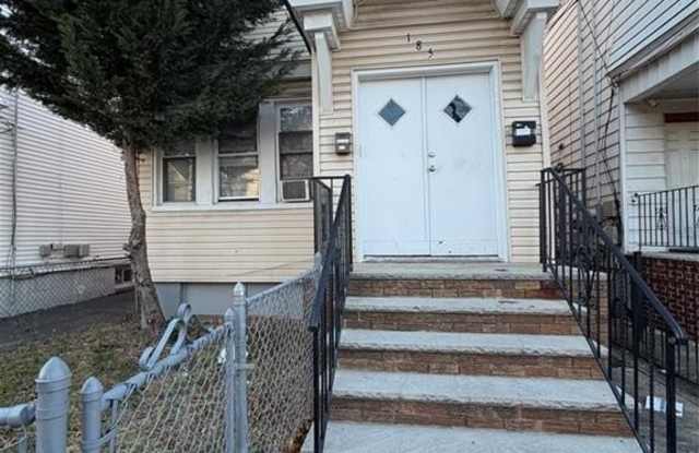 185 Linden #2 Avenue photos photos