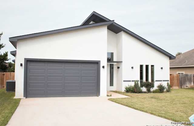 15506 YORK LN - 15506 York Lane, Selma, TX 78154