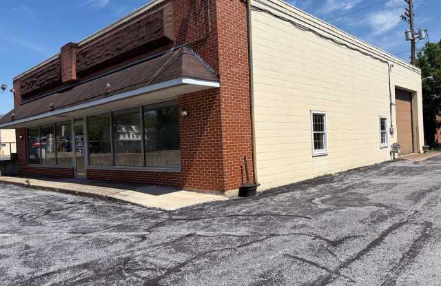 1901 STATE Street Gallery 2