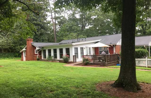 1395 Oconee Pass Ne Gallery 4