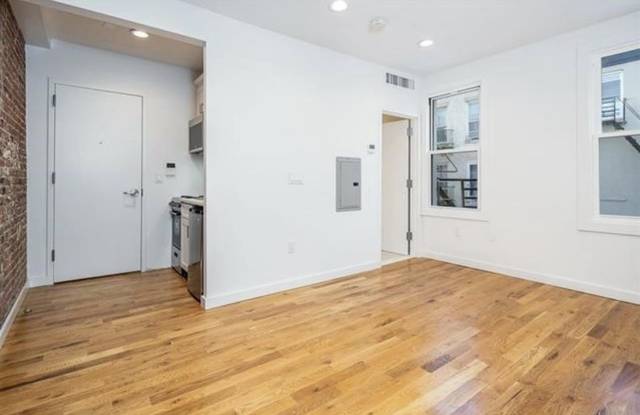 512 PARK AVE Gallery 2
