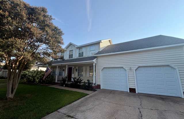 4 bedroom, 2.5 bath on the water photos photos