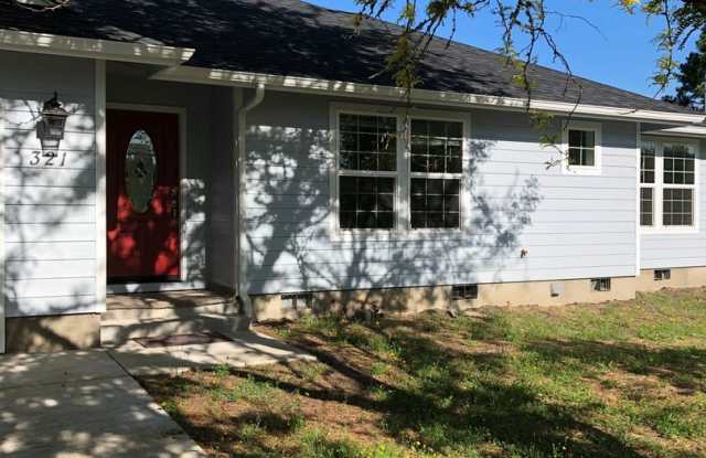 Newer 3 bedroom 2 bath home in Sutherlin photos photos