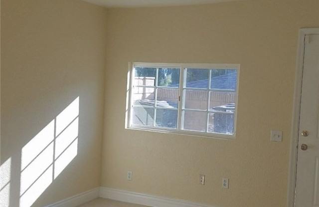 2933 E Levelglen Drive Gallery 3
