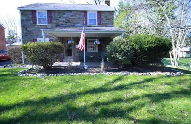 218 BEECHWOOD ROAD - 218 Beechwood Avenue, Delaware County, PA 19064