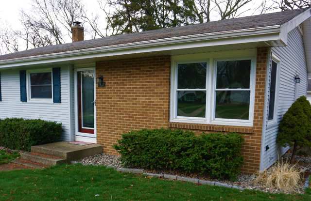 7023 Wrenbury Street Gallery 2