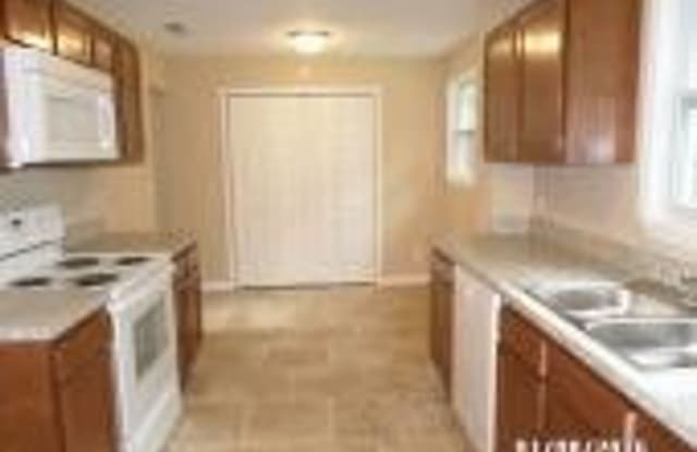 6818 Medellin Ct - 6818 Medellin Court, Jacksonville, FL 32210