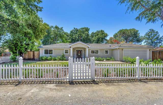 Wow! What a Great Home! SHORT TERM LEASE TO 5/31/2026 photos photos