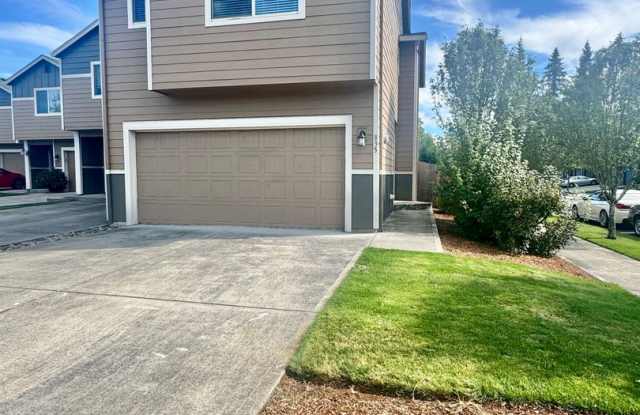Ask about free rent... Nearly New, wonderful Townhome - Walmart- 205 nearby photos photos