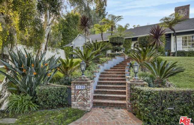 3690 Crownridge Dr photos photos